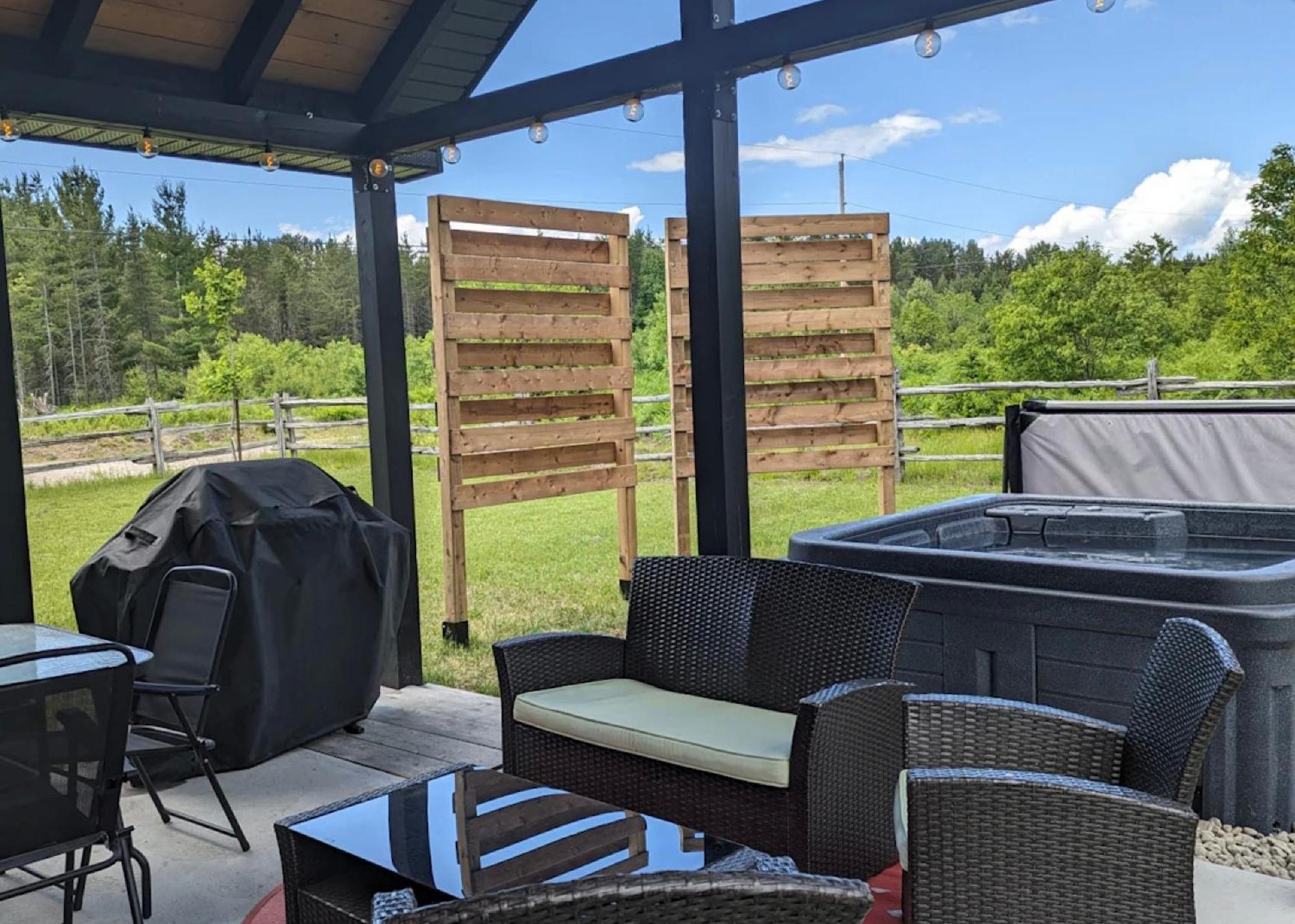Les Chalets Double K # 3 Saint-Alexis-des-Monts Exterior foto